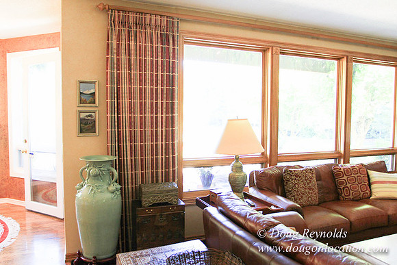 Jim’s Home Large beautiful traditional 2 story with large rooms. Modern kitchen and great room, and nook, large master suite, large entry with French doors. Well maintained grounds and garden, with la