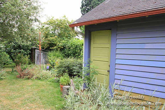 Laura’s Home This is a Portland Bungalow Style small home with a average sized and interesting back yard, nice garden with bee hive’s