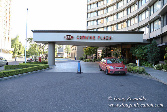 Crowne Plaza Hotel-4054