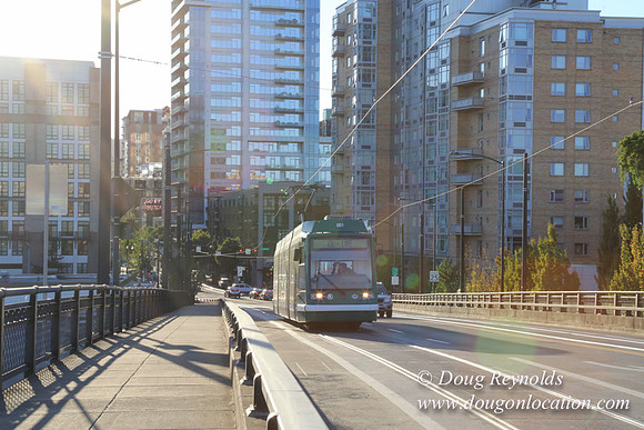 Street Car Broadway Brdg-4219