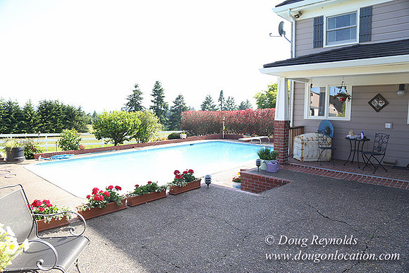 "2 Barns", "2 car garage", "40+ Acres", "PDX Zone", Pool, "White Fence", cows, "farm House", "rap around dive", "well maintained"