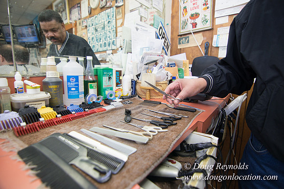 Earl's Barber Shop-2610