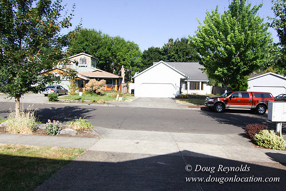 70's/80's Suburban Home Traditional with 2 car garage 2 story on Small lot