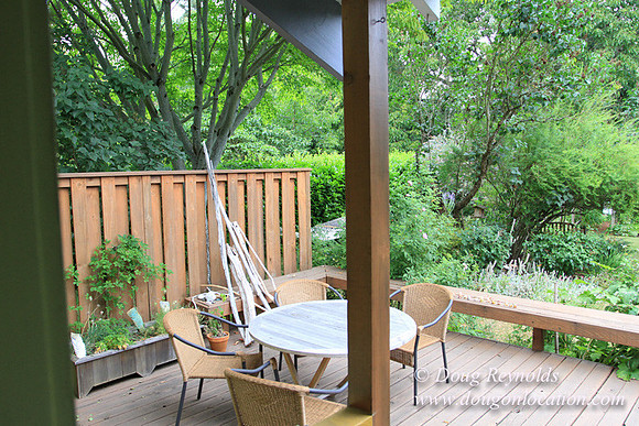 Laura’s Home This is a Portland Bungalow Style small home with a average sized and interesting back yard, nice garden with bee hive’s