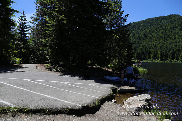 Trillium Lake-32003592