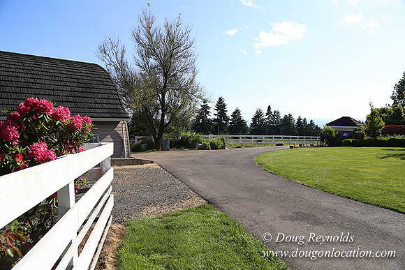 "2 Barns", "2 car garage", "40+ Acres", "PDX Zone", Pool, "White Fence", cows, "farm House", "rap around dive", "well maintained"