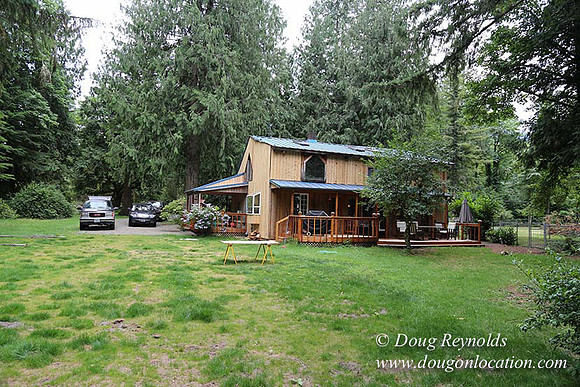 Cabin;  Home;  House; OR, Oregon Yard; deck; green. River,