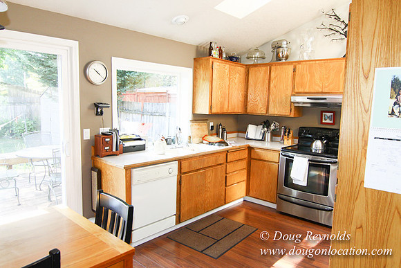 70's/80's Suburban Home Traditional with 2 car garage 2 story on Small lot