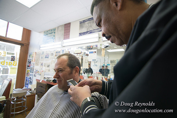 Earl's Barber Shop-2613