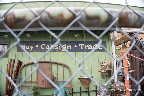 Village Merchants, Re Sell Store