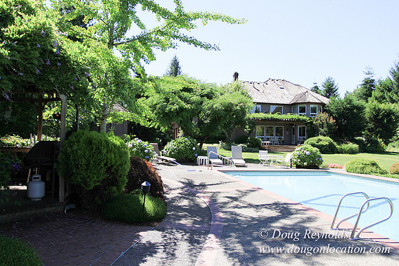 Jim’s Home Large beautiful traditional 2 story with large rooms. Modern kitchen and great room, and nook, large master suite, large entry with French doors. Well maintained grounds and garden, with la