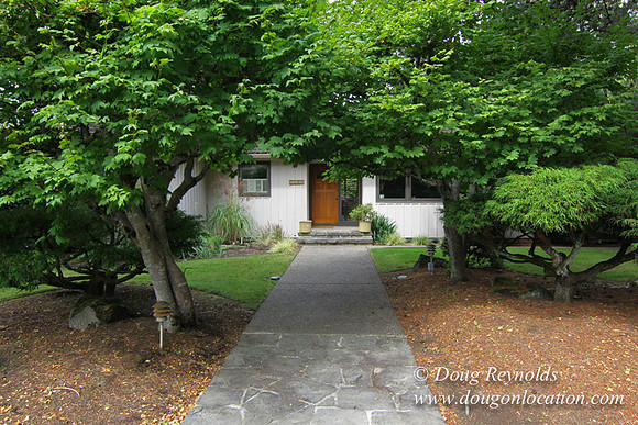 Mid Century Traditional Style Home, With a Basement, 2 car garage average sized Back Yard with Patio