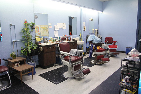 Den Salon Barber Shop-9732