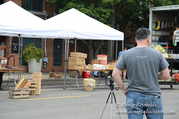 BKP Prod 2of3 Farmers Mkt-9524