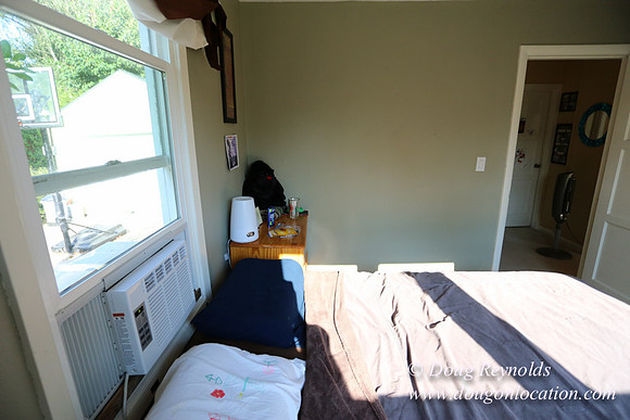 Nathans House Small, Bungalow, 2-bed rooms, "Small lot" city corner,