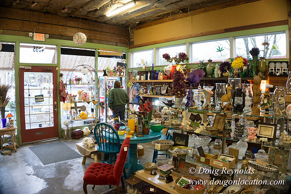 Village Merchants, Re Sell Store