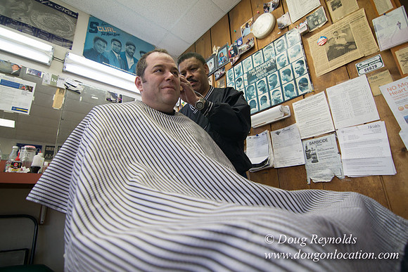 Earl's Barber Shop-2604
