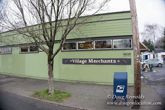 Village Merchants, Re Sell Store