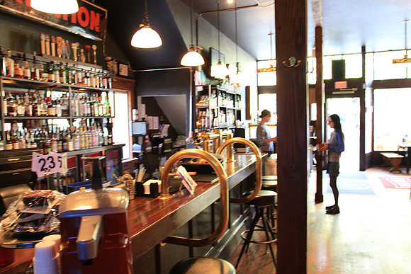 Bar Bar-6870