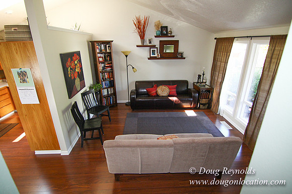 70's/80's Suburban Home Traditional with 2 car garage 2 story on Small lot