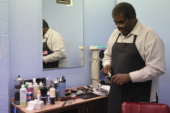 Den Salon Barber Shop-9726