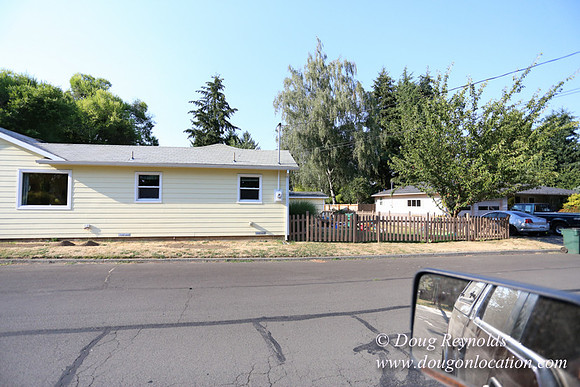 Nathans House Small, Bungalow, 2-bed rooms, "Small lot" city corner,