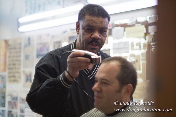 Earl's Barber Shop-2597