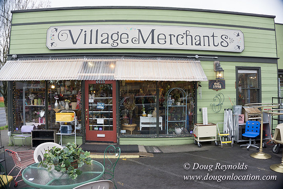 Village Merchants, Re Sell Store