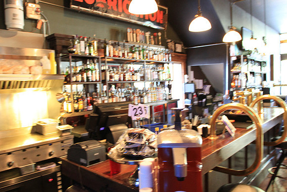 Bar Bar-6869