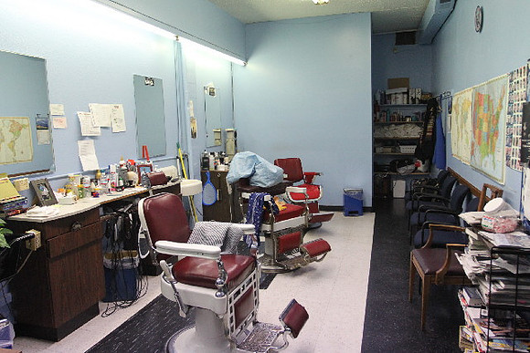 Den Salon Barber Shop-9724