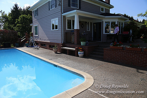 "2 Barns", "2 car garage", "40+ Acres", "PDX Zone", Pool, "White Fence", cows, "farm House", "rap around dive", "well maintained"