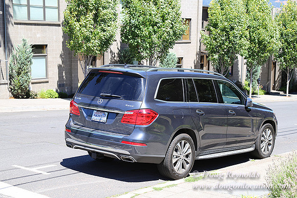 6th & Cascade HdRv-7944