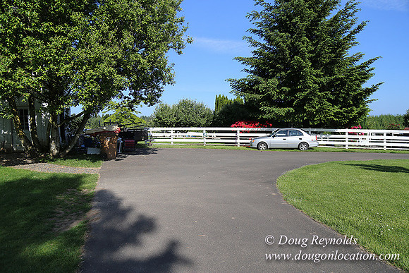 "2 Barns", "2 car garage", "40+ Acres", "PDX Zone", Pool, "White Fence", cows, "farm House", "rap around dive", "well maintained"