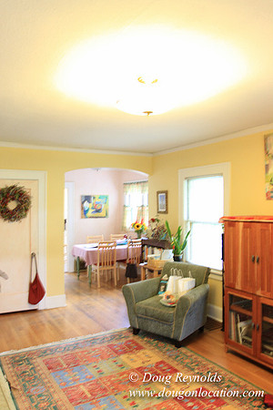 Laura’s Home This is a Portland Bungalow Style small home with a average sized and interesting back yard, nice garden with bee hive’s