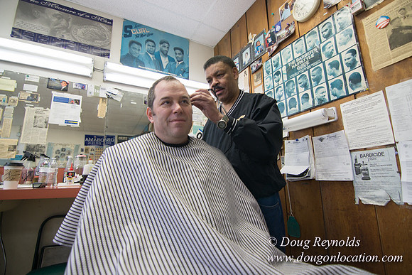 Earl's Barber Shop-2603