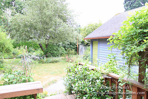 Laura’s Home This is a Portland Bungalow Style small home with a average sized and interesting back yard, nice garden with bee hive’s