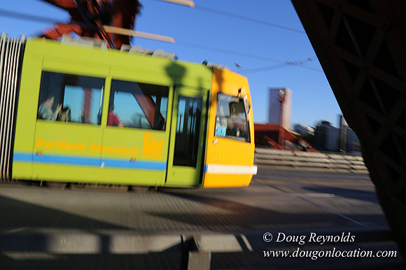 Street Car Broadway Brdg-4238