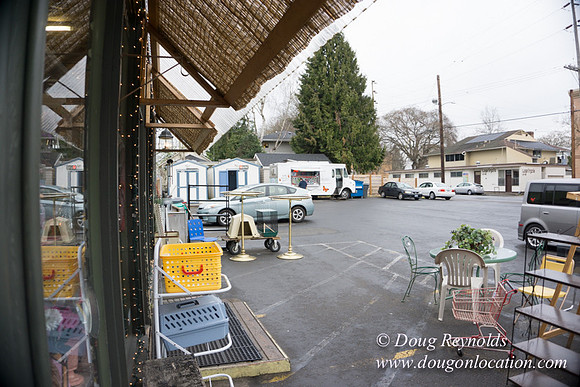 Village Merchants, Re Sell Store